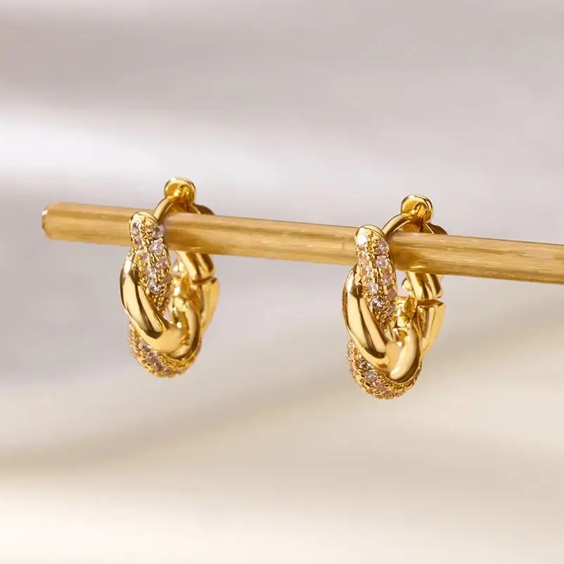Zirconia Twisted Earrings Earrings Weiss/S