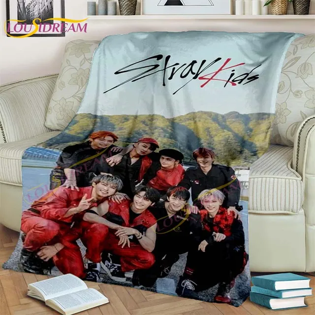 New KPOP Boys Flannel Blanket Stray Kids Blankets Singers Soft Warm