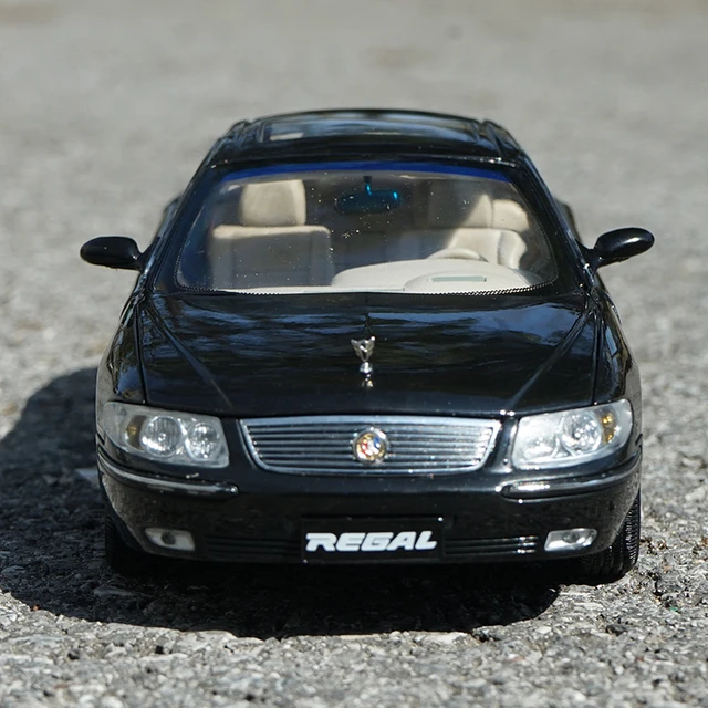 Diecast 1:18 Scale Buick First Generation Regal Alloy Car Model