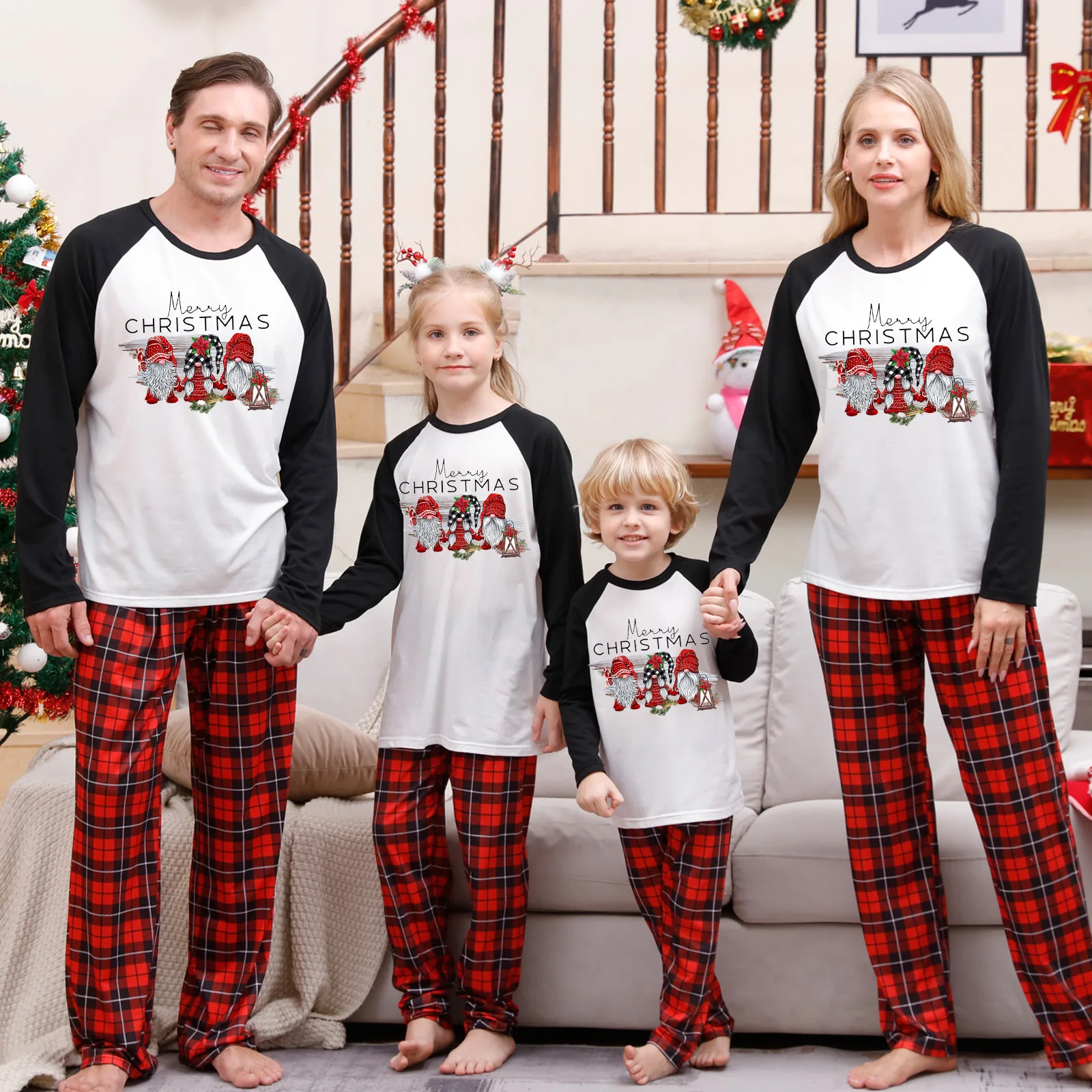 thumbnail image 5 of Conjunto de 2 piezas con apariencia familiar, ropa de dormir con estampado de árbol de Papá Noel para madre, padre e hijo, regalos de Navidad para mamá y bebé, pijamas familiares, 5 of 5