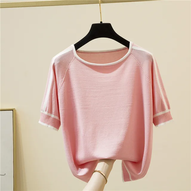 Camiseta Casual Tricot Feminina: Elegência e Estilo para o Verão 4 Camiseta Casual Tricot Feminina