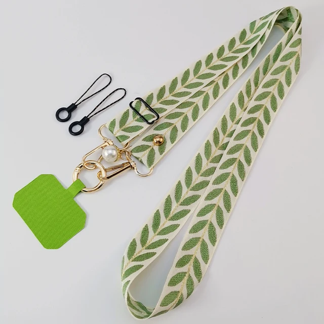 유행과 우연한 감성을 담은 SYUPINGZ 브랜드의 크로스 바디 랜야드