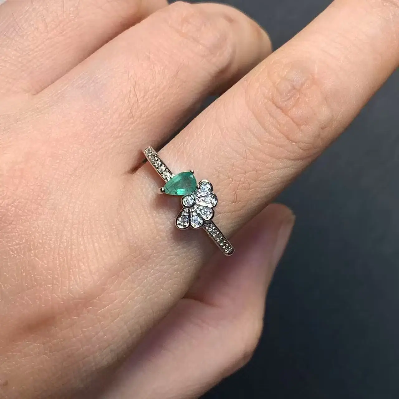 Natural Emerald Ring Adjustable Female Classic Ring Jewelry for Women Gift Wholesale High Quality Vintage Fine