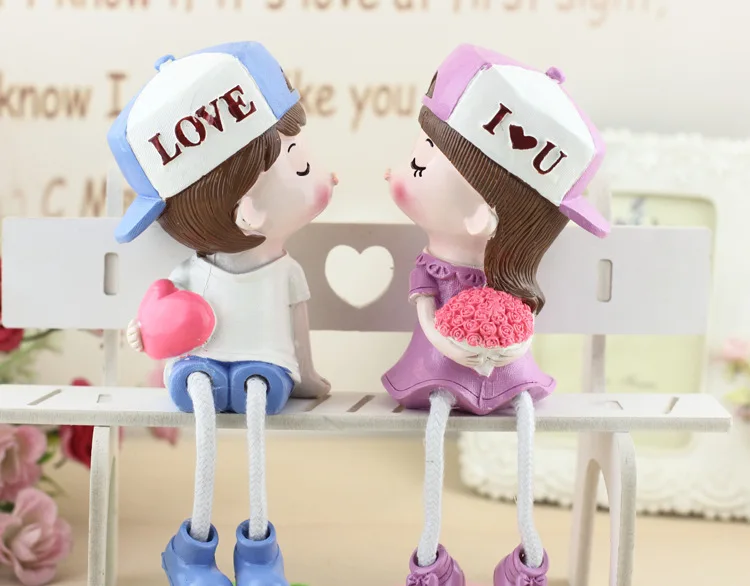 2pcs/set Miniature Ornaments Resin Dolls Hanging Feet Boy Girl Lovers Couple Figurines Craft Wedding Accessories Birthday Gifts 
