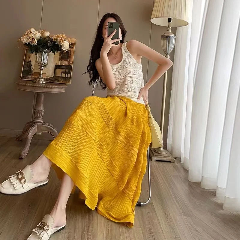 

2023 Summer Fashion Vintage White Black Yellow Solid Maxi Skirt High Waist Beach Long Pleated Skirts for Women Ladies