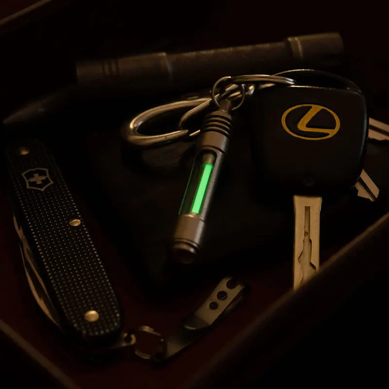 TEC-T323P Photon Fob Titanium Alloy Luminous Night Signal Light Luminous Self-illuminating Key Chain betalight 6