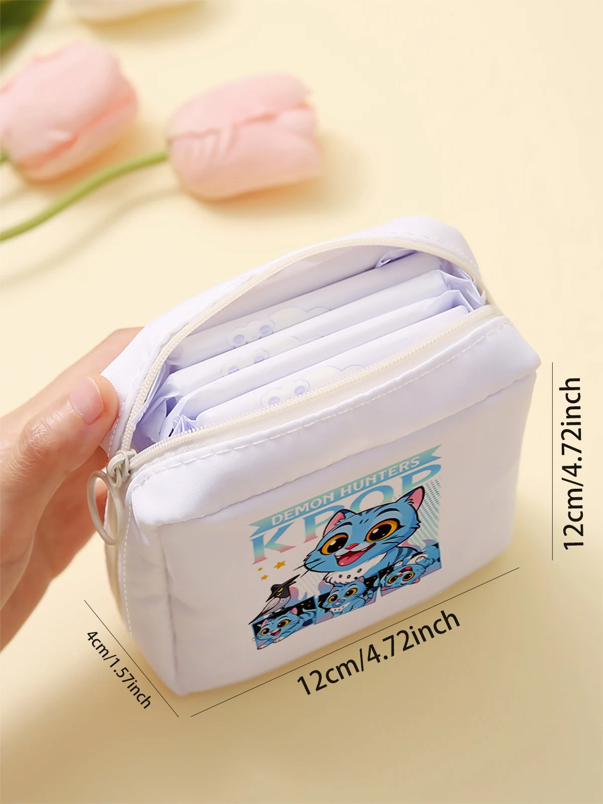 Cartoon pattern printed sanitary napkin storage bag, women's lightweight tissue bag, sanitary tissue bag