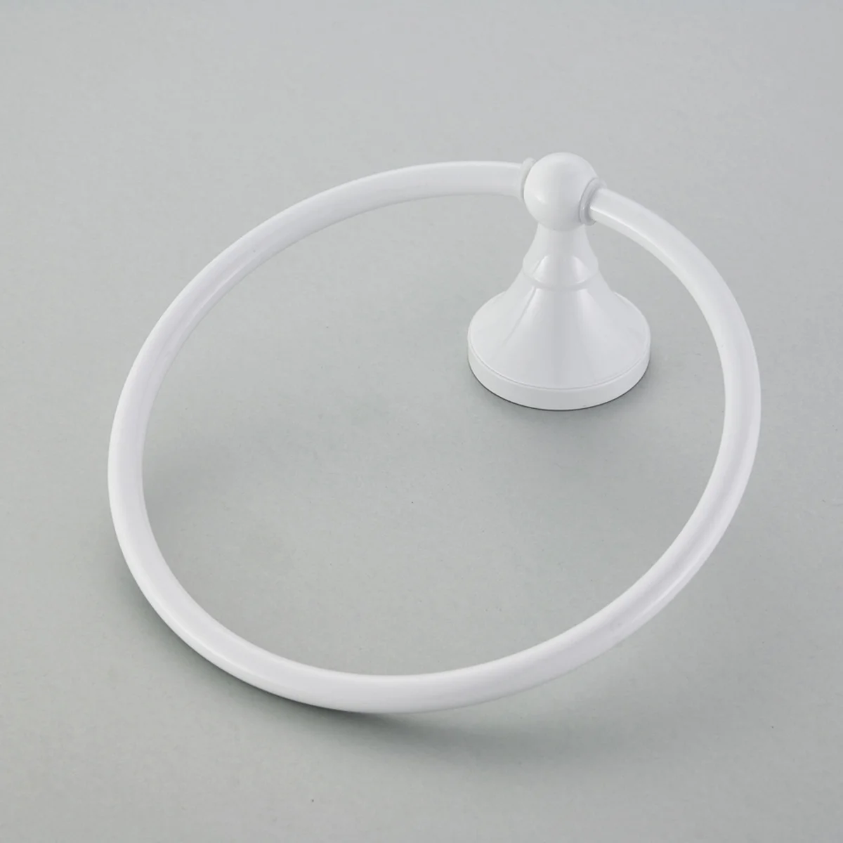 

Белая круглая подвесная вешалка для полотенец в ванную комнату