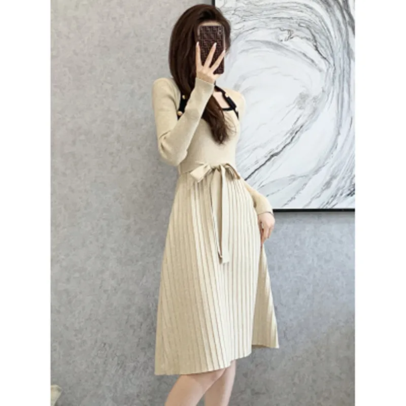 

DALMAZZO Autumn And Winter French Retro Knitted Pleated Dresses Women Square Collar Buttons Lace-Up Sweater Long Dress Mujer