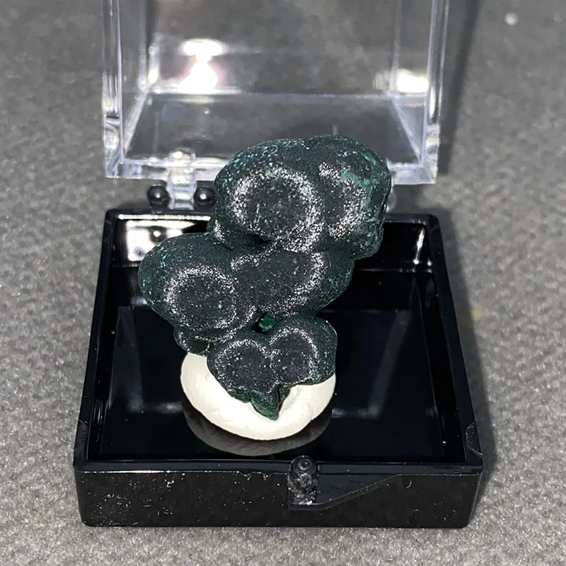 100% natural Malachite  raw stone mineral specimen healing crystal gemstone collection Box size:35*35*35mm