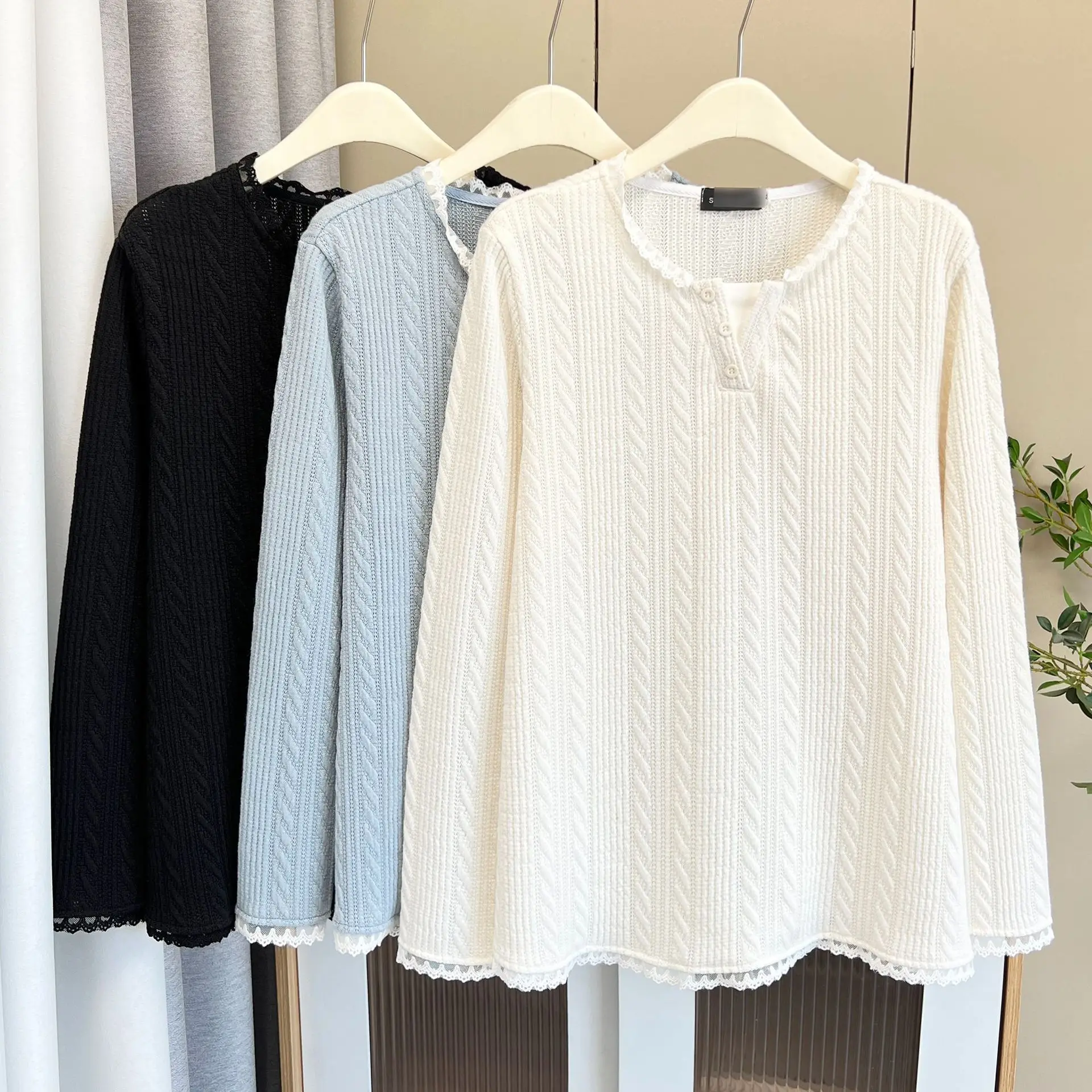 Fashion Plus Size Women's T-Shirt Lace Collar Fake Two Pieces Long Sleeved Tops Autumn 2025