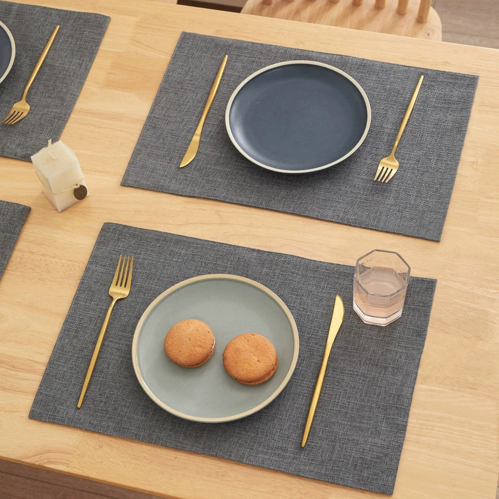 Set of 4 Dual-Layered Faux Linen Heat Resistant Placemats