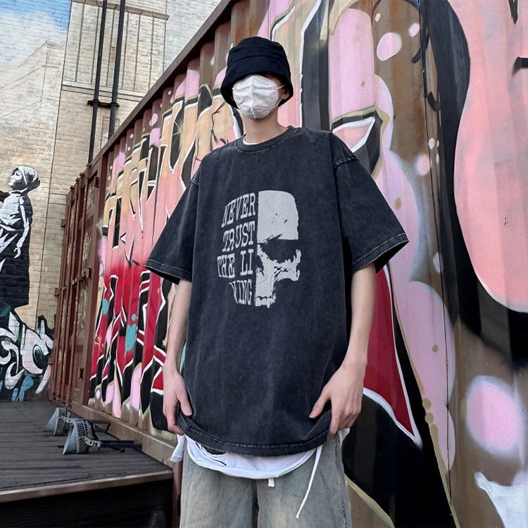 

Pure cotton short sleeved t-shirt, summer trend top, retro washed and distressed, loose fitting, trendy boy hip-hop