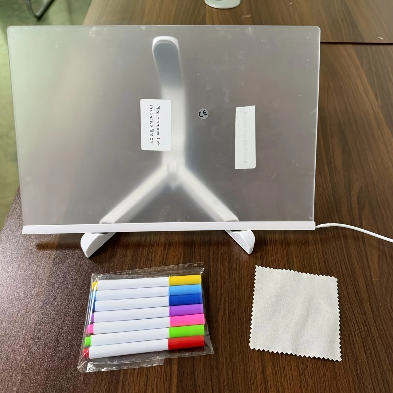 1Pc Led 라이트 업 드로잉 보드, 7가지 색상 펜 및 야간 조명 및 베이스 스탠드 및 와이프 천이 포함된 지울 수 있는 아크릴 메시지 보드, USB 전원, 창의적인 활동용, 스탠드가 있는 재사용 가능한