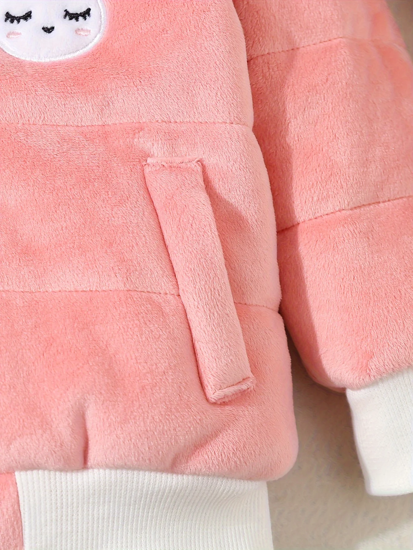 New Autumn And Winter Baby Girl Sweet Cute Bunny Embroidered Bread Clothing Warm Outdoor Snowstorm Cotton-Padded Clothing