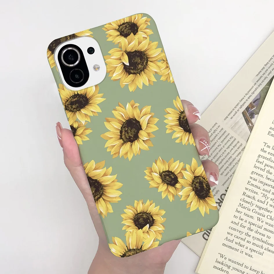 Cute Cartoon Daisy Matte Shockproof Phone Case - Elegant Protection with Casing