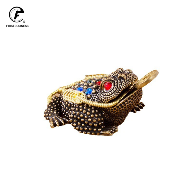 Ottone Golden Toad Lucky Tea Pet Vintage Simulazione Figurine Di Animali Miniature Home Office Desk Ornament Car Decoration Crafts
