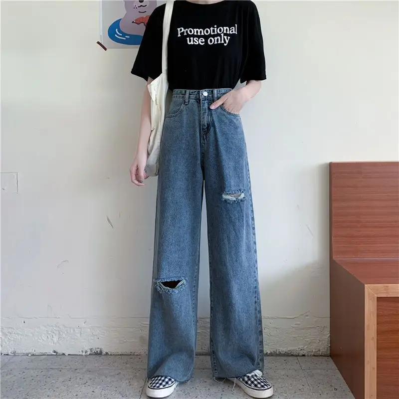 Рисунок 4 - Женские джинсы с высокой талией