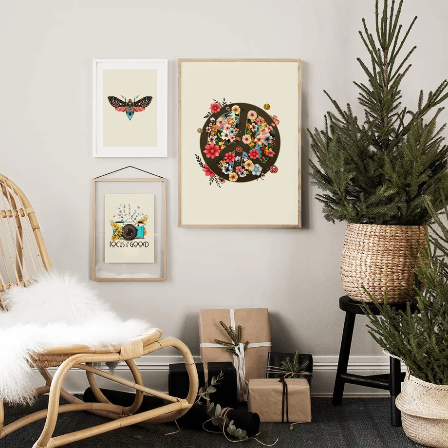 Retro Colorful Moth Camera Flower Posters And Prints Aesthetics Canvas Painting Bedroom Wall Art Living Room Home Decoration