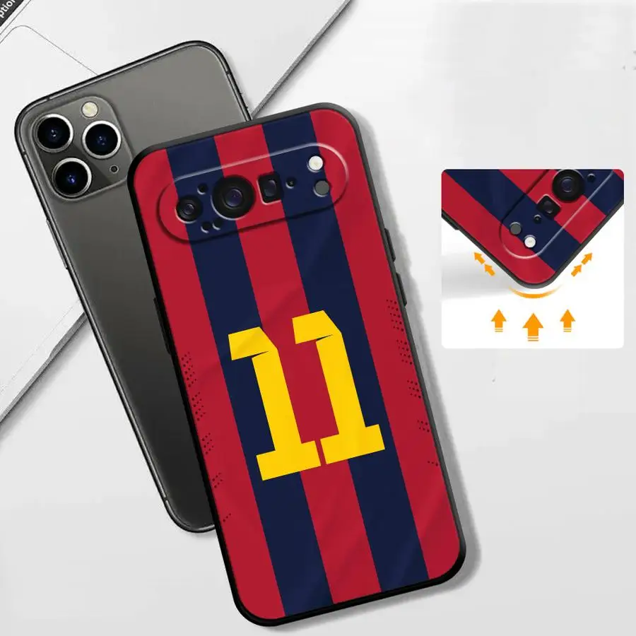 Football-Themed Phone Case - Stylish Protective  Cover
