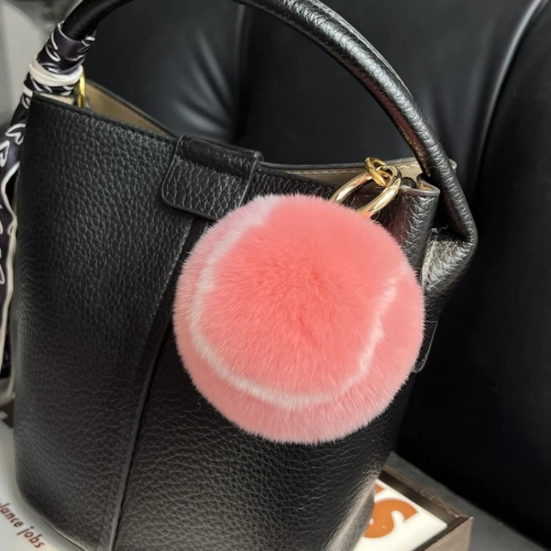 Llavero Con Forma De Conejo Rex Real De Piel Rosa Con Forma De Melocotón Y Fruta - Bolso Con Pompón Kawaii Y Abalorio De Comida - Adorable Bola De Pelo Esponjoso Con