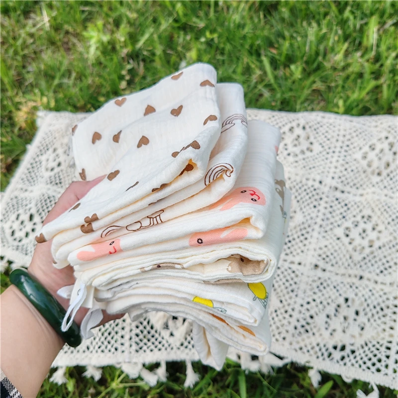 4pcs Cotton Baby Face Towel Newborn Baby Items 4 Layer Supersoft Muslin Bibs Handkerchief Saliva Towel Feeding Burp Cloths