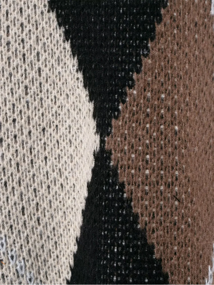 2025 Winter New Women Vintage Knitted Top Elegant Argyle Pattern Round Collar Women Pullover Fashion British Style Sweater