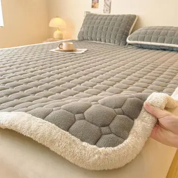 Winter Milk Velvet Mattress Topper Soft Plush Quilted Tatami Mat Warm Foldable Fitted Bed Sheet with Non-Slip Single/Double Size