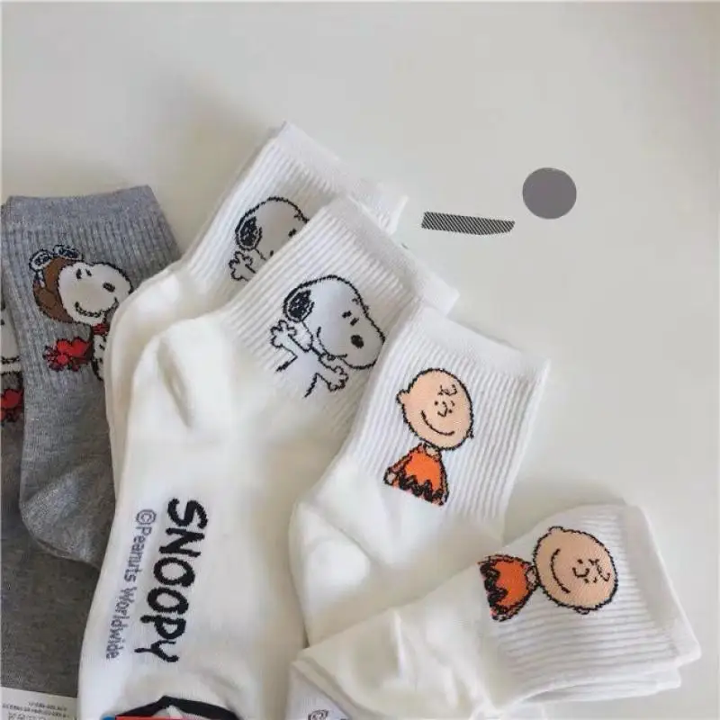 

5 Style Snoopy Kawaii Women Version of The Middle Tube Cotton Socks Summer Thin Cartoon Anime Japanese Comics Stockings for Girl