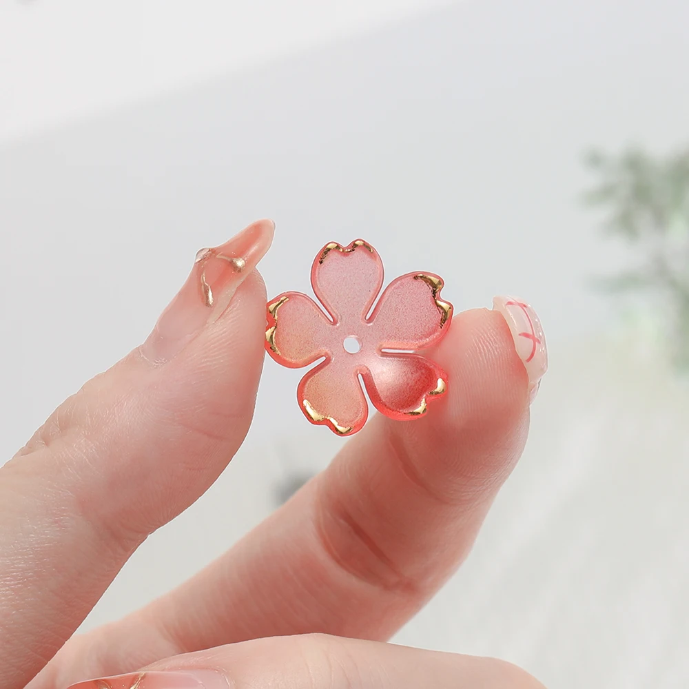 50pcs 벚꽃 아크릴 비즈 황금 닦았 패턴 꽃잎 매력 커넥터 DIY 귀걸이 헤어 쥬얼리 액세서리 만들기