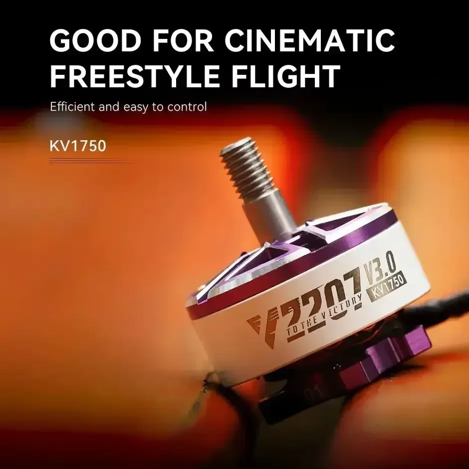 Ensemble de 4 moteurs brushless V2207 V3 pour drone FPV course, prêts à être installés sur un châssis.