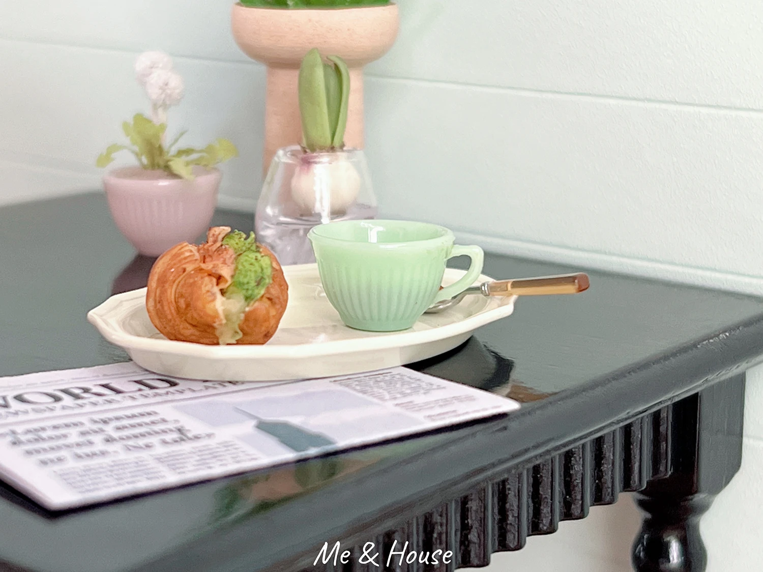 1/6  Dollhouse Living Room Kitchen Accessories   Vintage square table table/dining table Mini Furniture 2