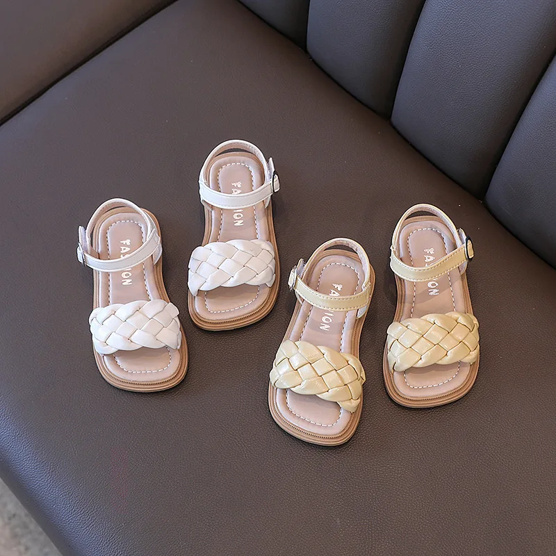 Fashion Design Girls Sandals Summer Children Beach Shoes Girls Open-toed Sandals Soft PU Leather Flat Knitted Sandals For Girl 4