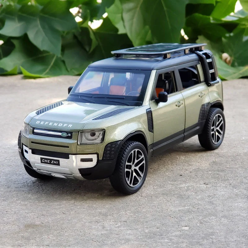 1/24 New Defender SUV Toy Alloy Car Model Diecasts & Toy Vehicles Metal Simulation For Kids Gifts Collection Free Shipping 1 32 toy car metal toy alloy car diecasts