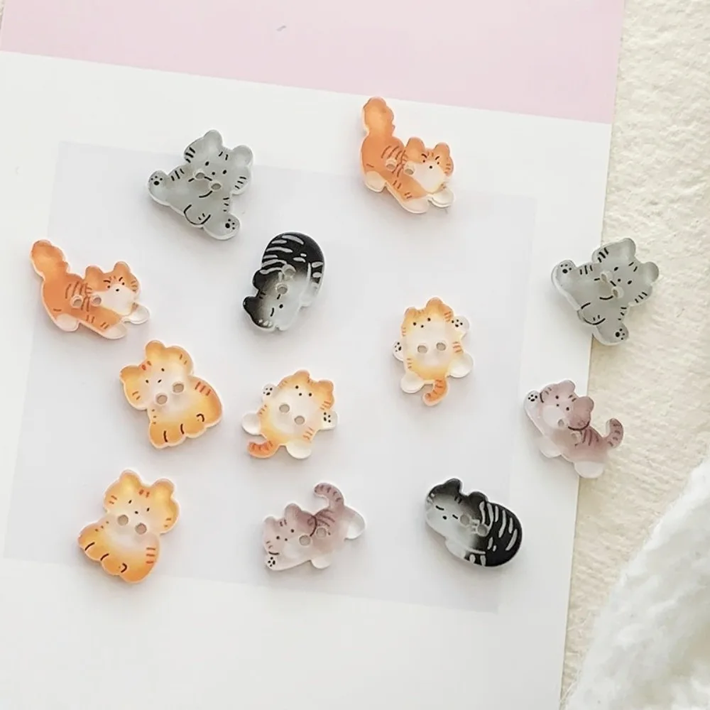 30pcs 회색 고양이 크리 에이 티브 키티 버튼 수지 귀여운 테이비 고양이 버튼 세련된 생강 고양이 버튼 의류 코트