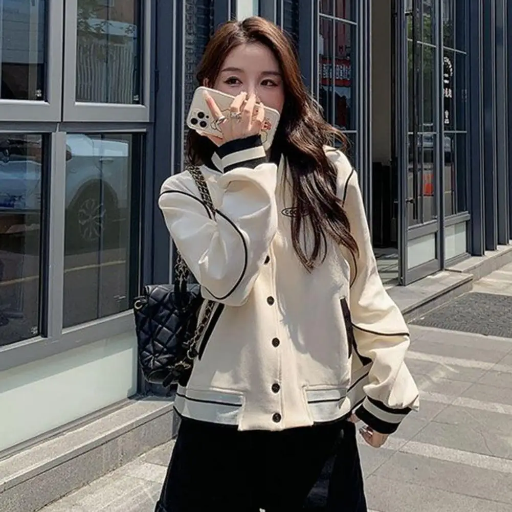 

Куртка с длинными рукавами и карманами, стильная мягкая бейсбольная куртка с воротником-стойкой и карманами, эластичная майка на бедрах, сочетающиеся цвета