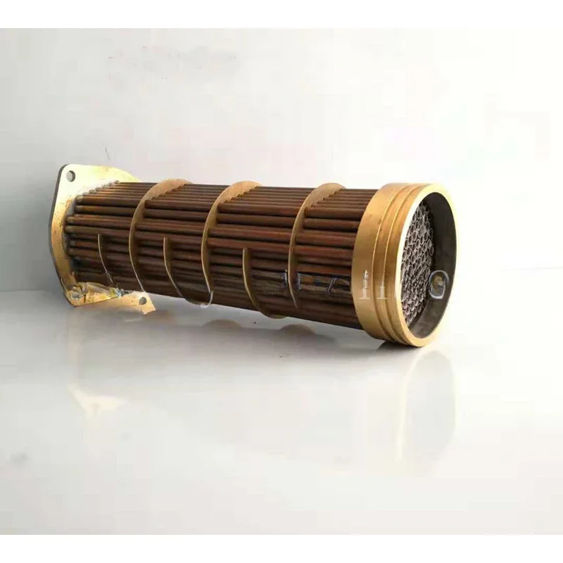 

High quality Engine cooling system spare parts Oil cooler core 5001859136 in stock