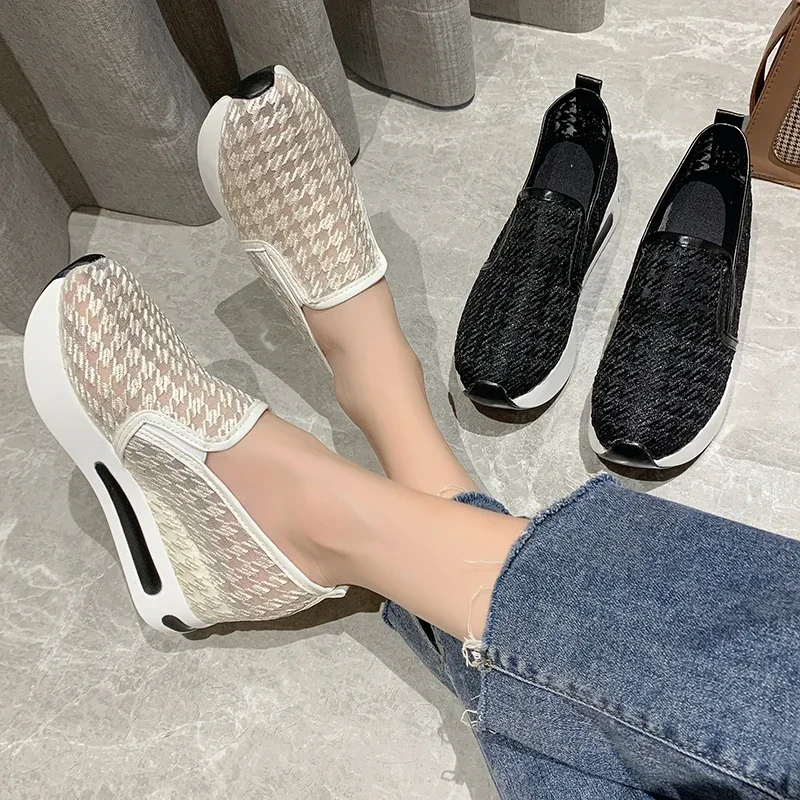 Hot Sale Women Sport Shoes Mesh Breathable Sneakers 2023 Summer Casual Loafers Outdoor Running Shoes Fashion Lace Flats Platform