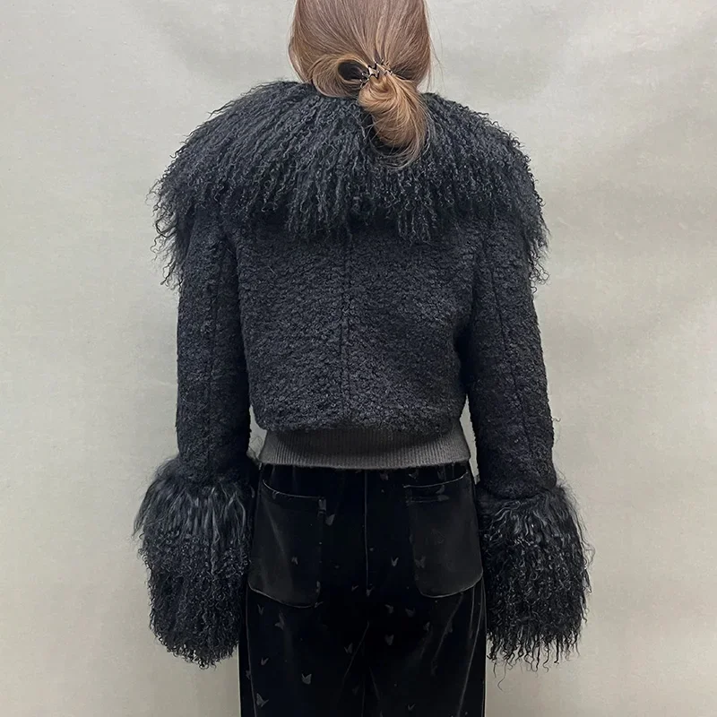 女性のための本物のモノガントレートジャケット、羊の毛皮の