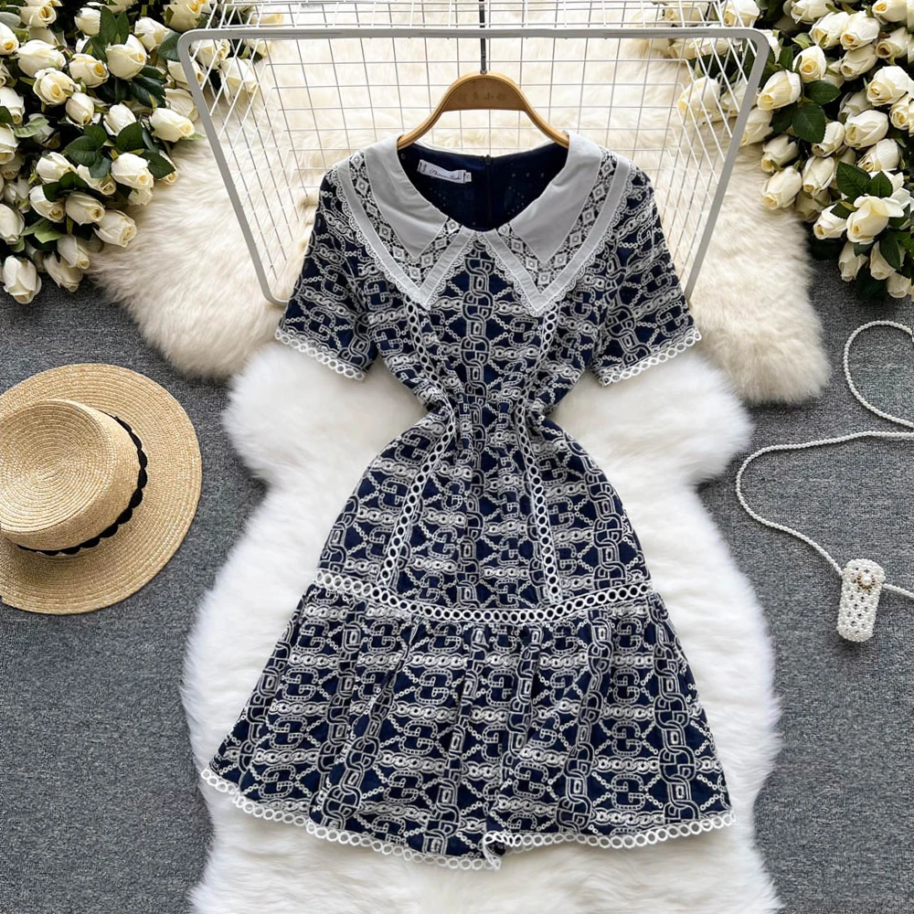 

Dresses Court style retro heavy industry embroidered women's new summer aging doll collar contrast stitching