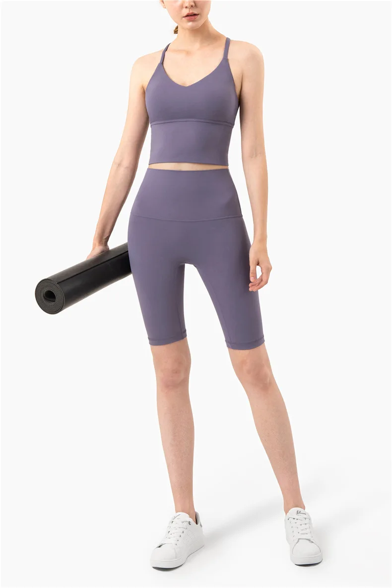 Description Picture 5 of itemNew seamless gym shorts fitness yoga short scrunch butt yoga shorts workout legging running shorts for women gym shorts🩳🩳