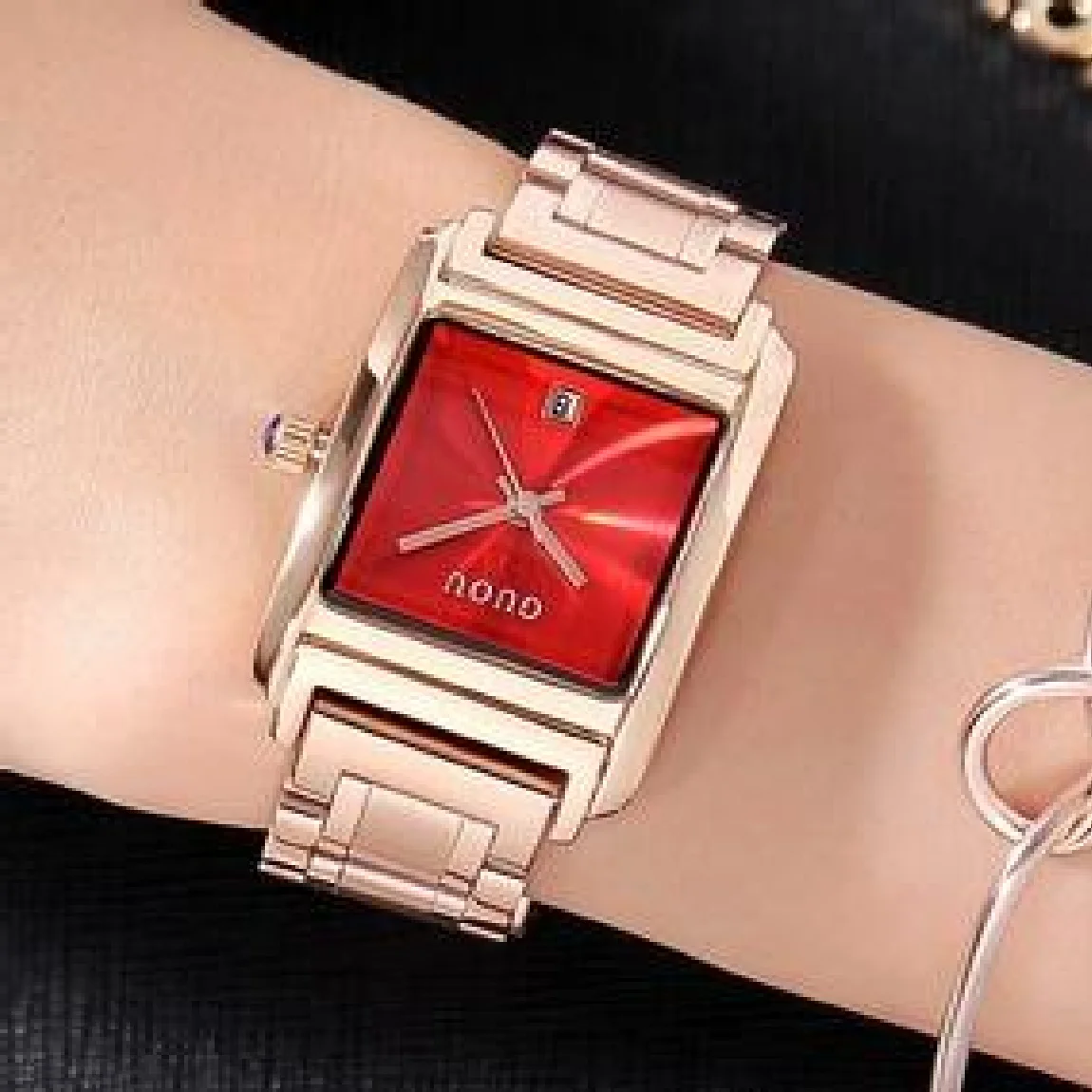 

TOP Brand Quartz Alloy Band Watch Fashion Women's Watches Square Simple Wwater Calendar Quartz Water Resistant Wristwatches