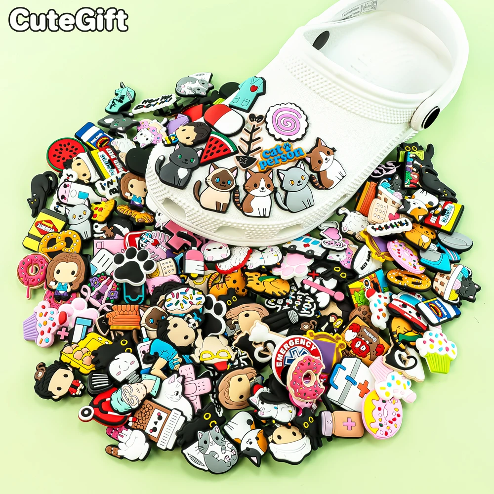 Zufällige Schuh Charms Cartoon Tiere Schuh dekorationen Stifte für Frauen Mädchen Jungen Kinder Clog Schnallen Garten Sandalen Zubehör Geschenk