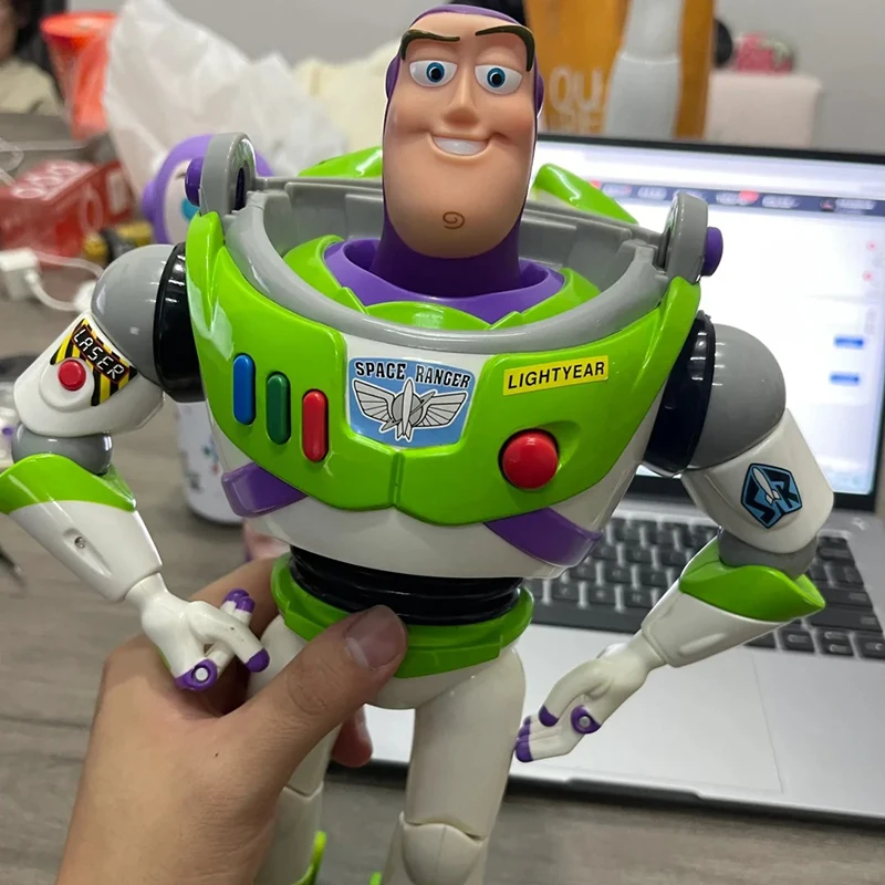 

Disney's American Toy Story Buzz Lightyear Speaks With Sound And Light Catapulting Wings Can Move The Doll Deformation Figure