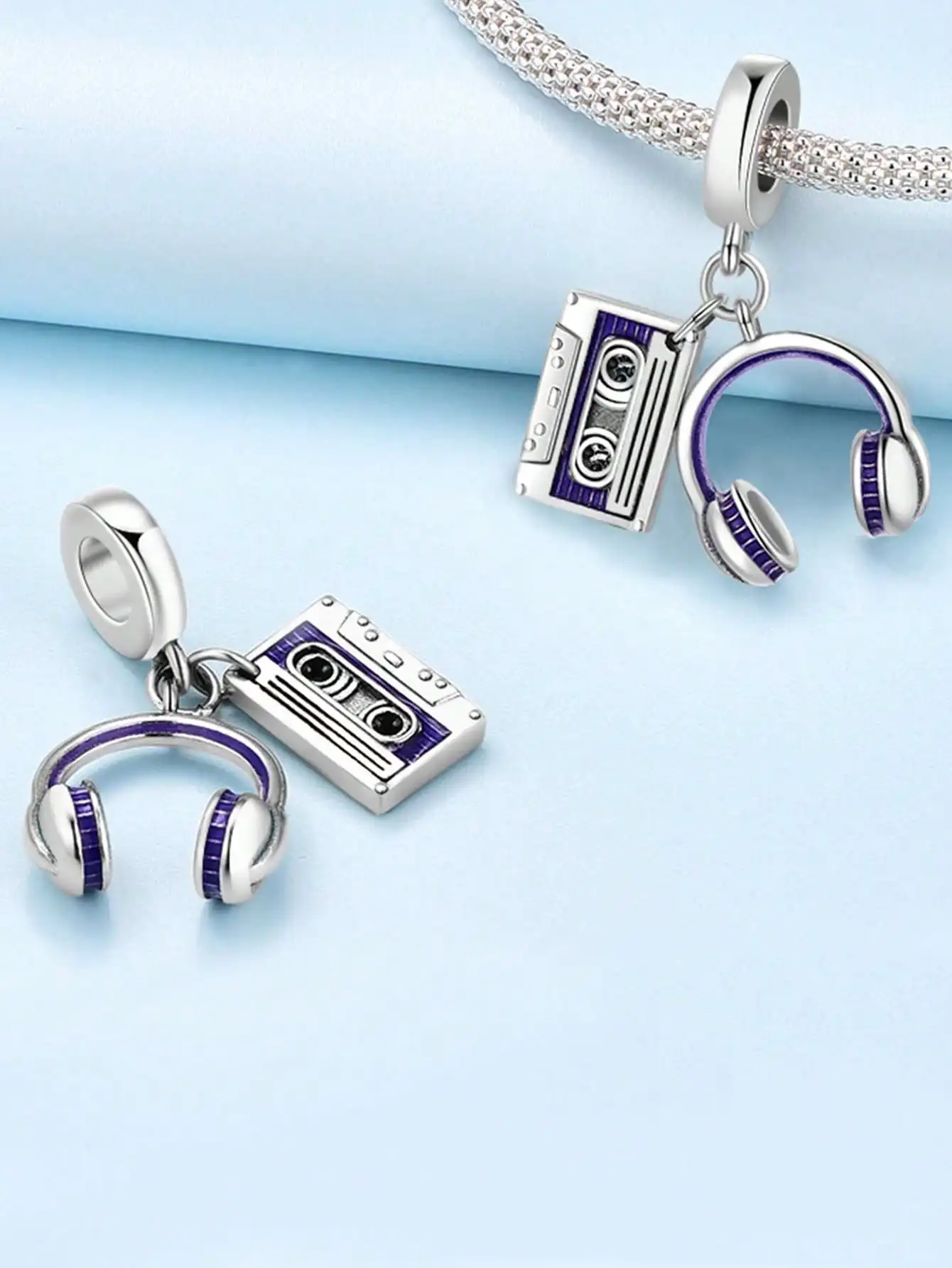 Silver Plated Music Cat Earphones Charm