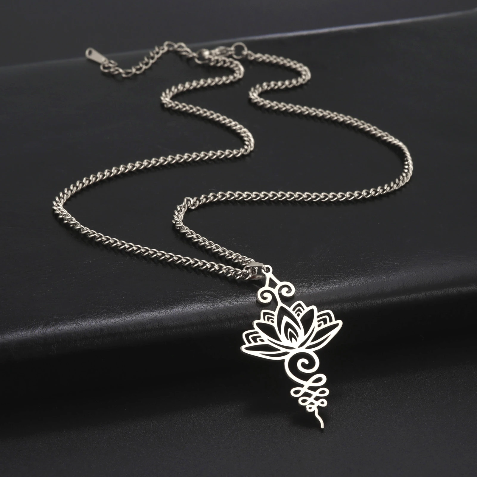 Collana Unalome con fiore di loto in acciaio inossidabile Collane con buddismo yoga per donne Regali di compleanno con gioielli con ciondolo amuleto vintage  36