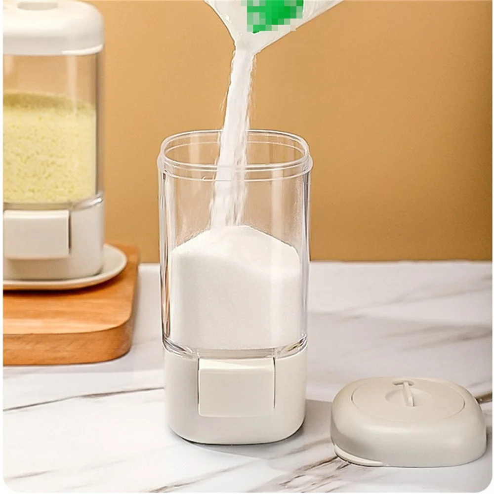 Salt shaker stoppers Press-Type Quantitative Salt Shaker Each Press 2g Clear Seasoning Bottle 140ml Sealed Design Moisture Proof Dustproof