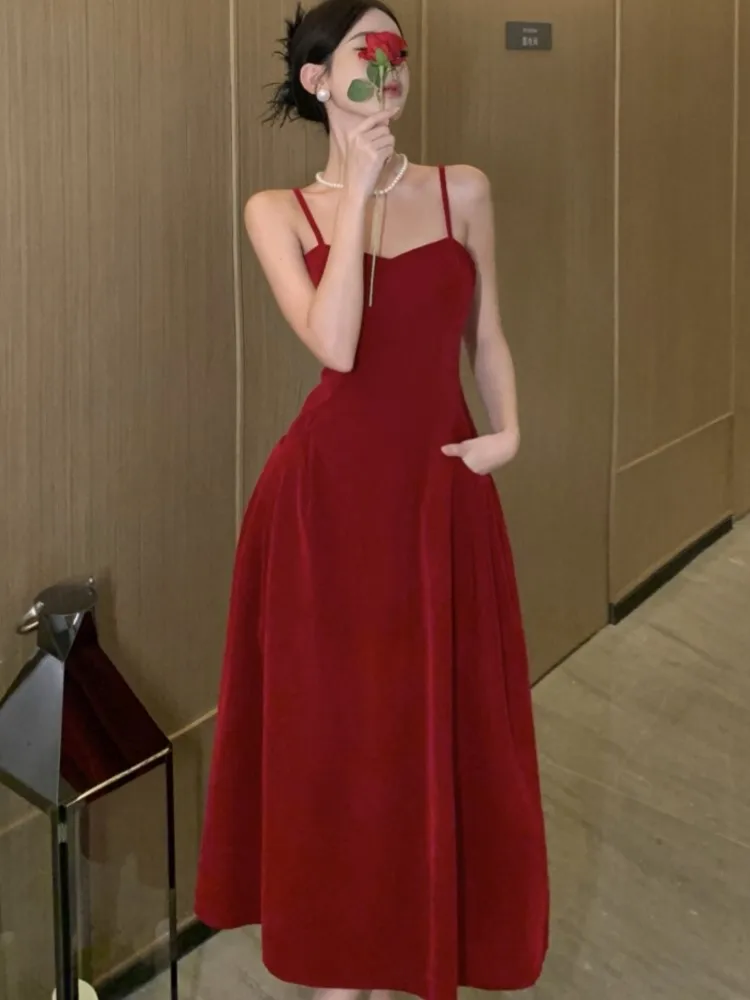 

Vintage Midi Dress Women Spring Autumn New High Waist Velvet Camisole Dresses Fashion Evening Party Elegant Pretty Vestidos