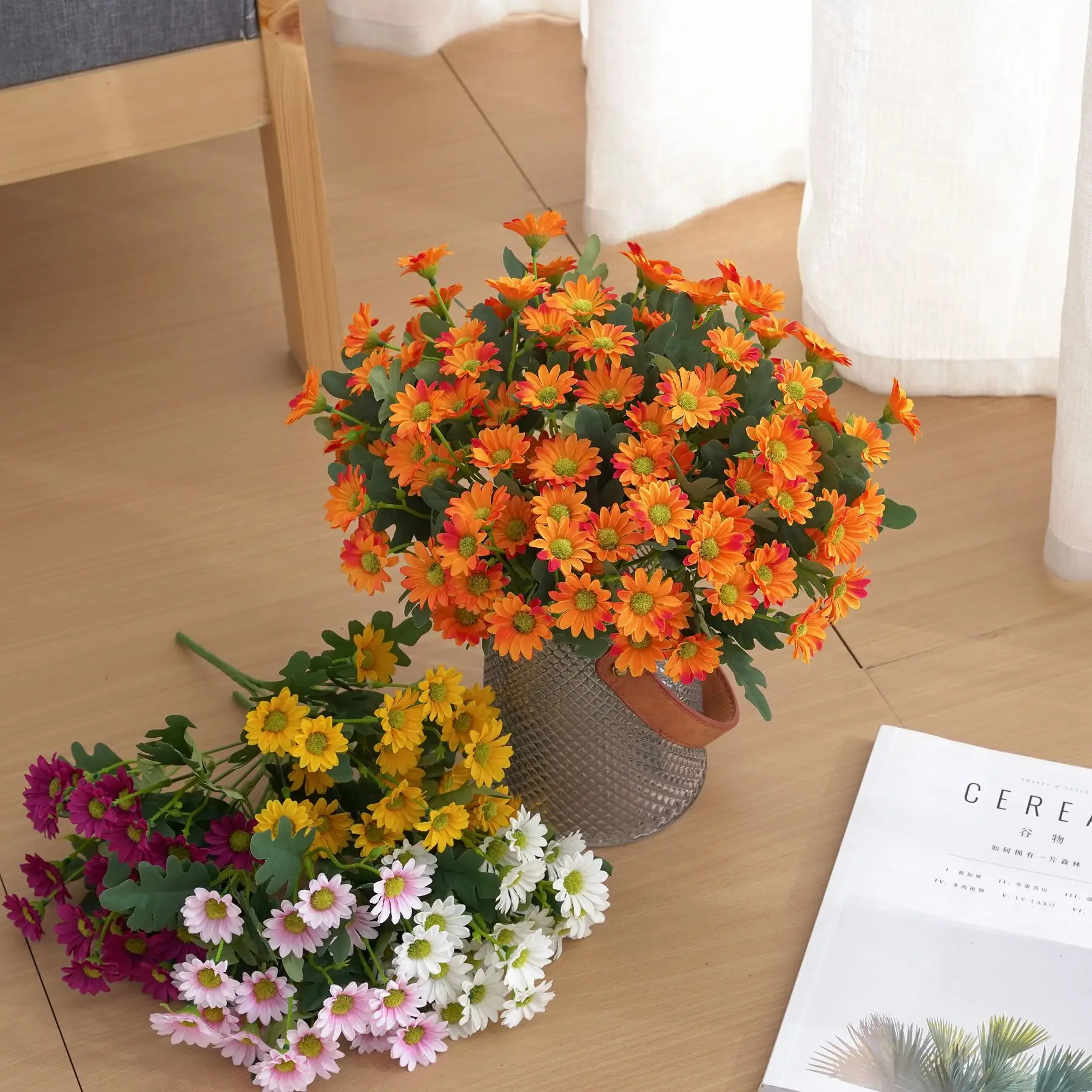 Flores artificiales de 31cm, flor de sol colorida, Margarita pequeña de  seda, decoración de jardín de casa, crisantemo, boda, fiesta DIY _ -  AliExpress Mobile