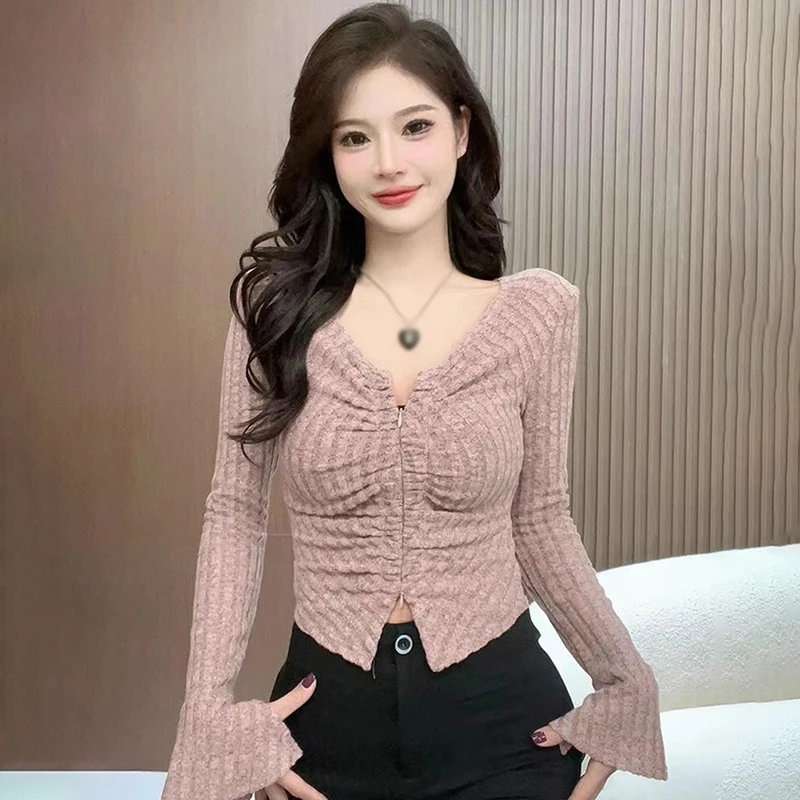 

Autumn Winter Women's Knitted Top Solid Color Flare Long Sleeve Knitted Sweater